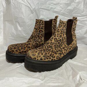 Urban Outfitters Women's Brody Boot Lug Soles Platform Chelsea Leopar